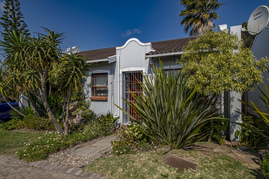 2 Bedroom Property for Sale in Kabega Park Eastern Cape